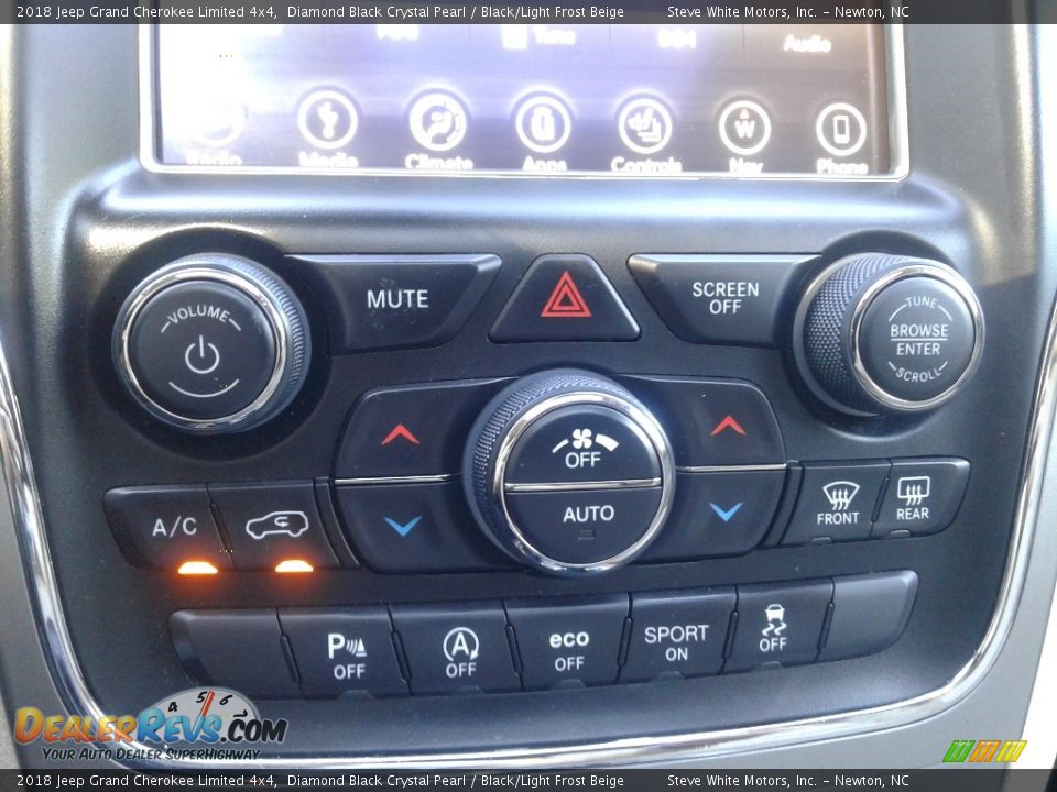 2018 Jeep Grand Cherokee Limited 4x4 Diamond Black Crystal Pearl / Black/Light Frost Beige Photo #29