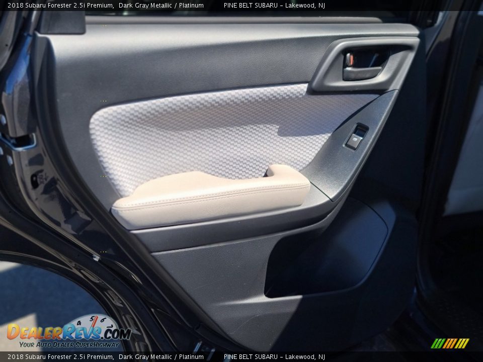2018 Subaru Forester 2.5i Premium Dark Gray Metallic / Platinum Photo #34