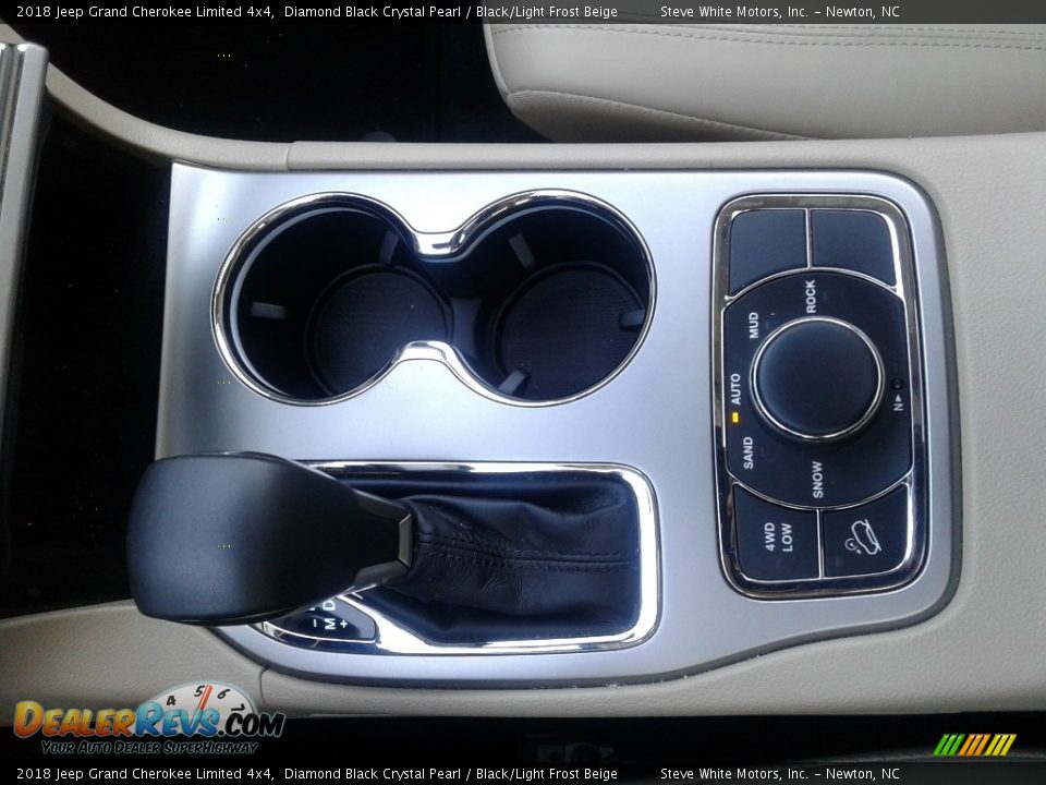 2018 Jeep Grand Cherokee Limited 4x4 Diamond Black Crystal Pearl / Black/Light Frost Beige Photo #31