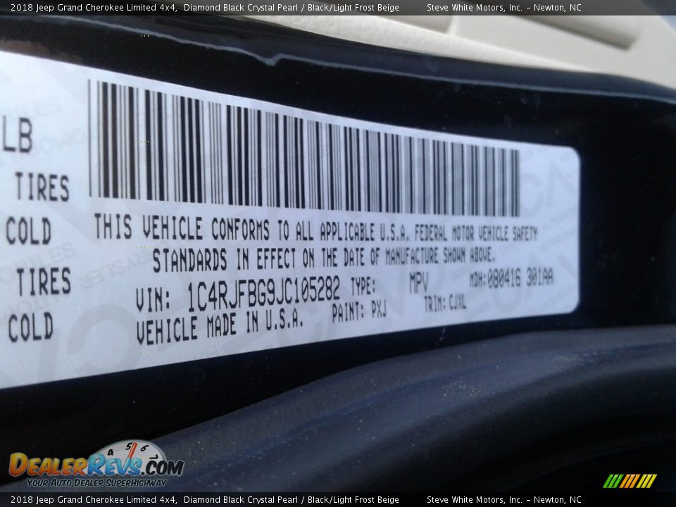 2018 Jeep Grand Cherokee Limited 4x4 Diamond Black Crystal Pearl / Black/Light Frost Beige Photo #35