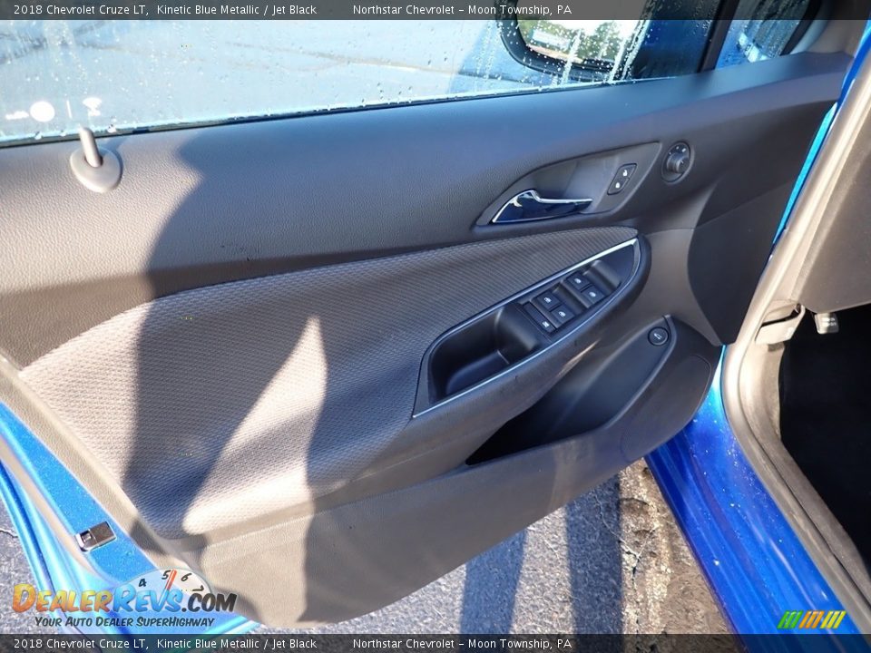 2018 Chevrolet Cruze LT Kinetic Blue Metallic / Jet Black Photo #23