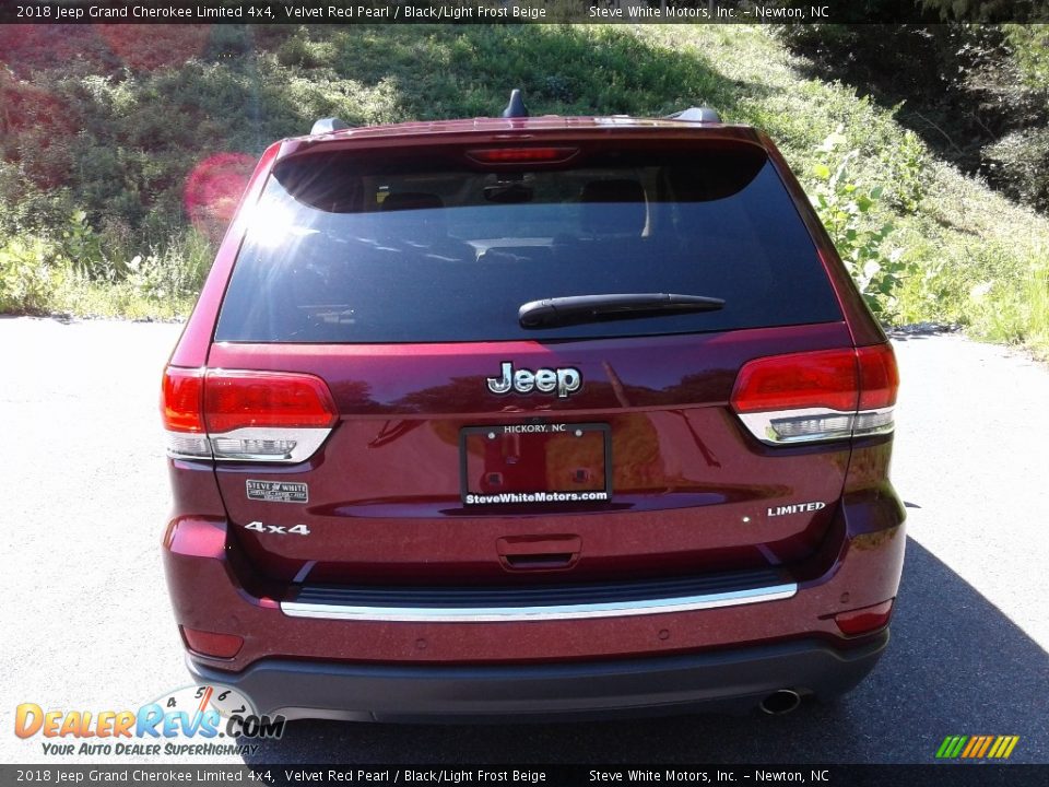 2018 Jeep Grand Cherokee Limited 4x4 Velvet Red Pearl / Black/Light Frost Beige Photo #7