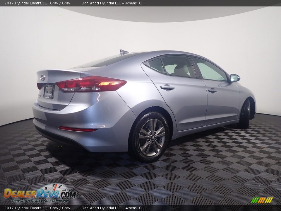 2017 Hyundai Elantra SE Gray / Gray Photo #16
