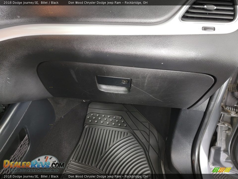 2018 Dodge Journey SE Billet / Black Photo #32