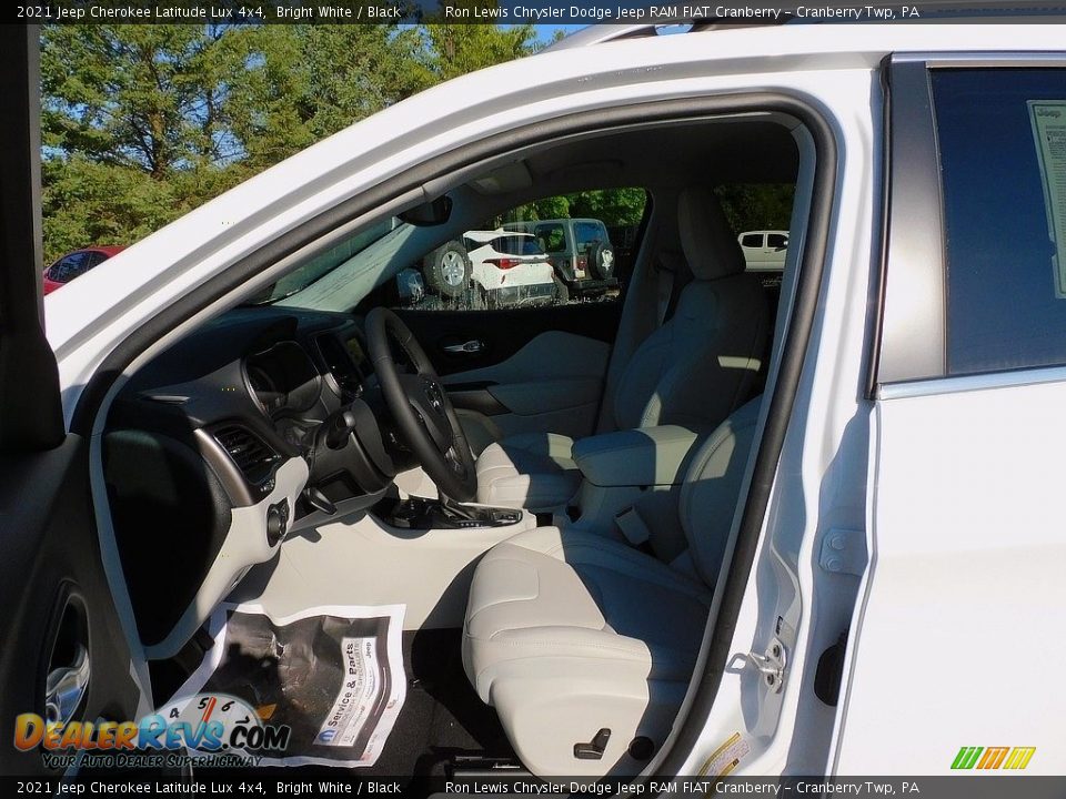 2021 Jeep Cherokee Latitude Lux 4x4 Bright White / Black Photo #11