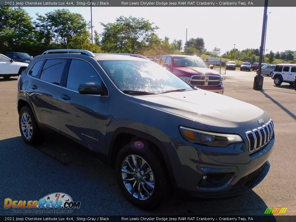 2021 Jeep Cherokee Latitude Lux 4x4 Sting-Gray / Black Photo #3