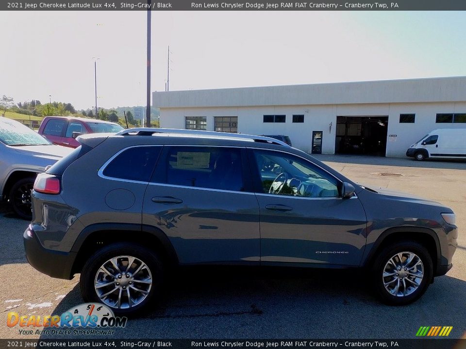 2021 Jeep Cherokee Latitude Lux 4x4 Sting-Gray / Black Photo #4