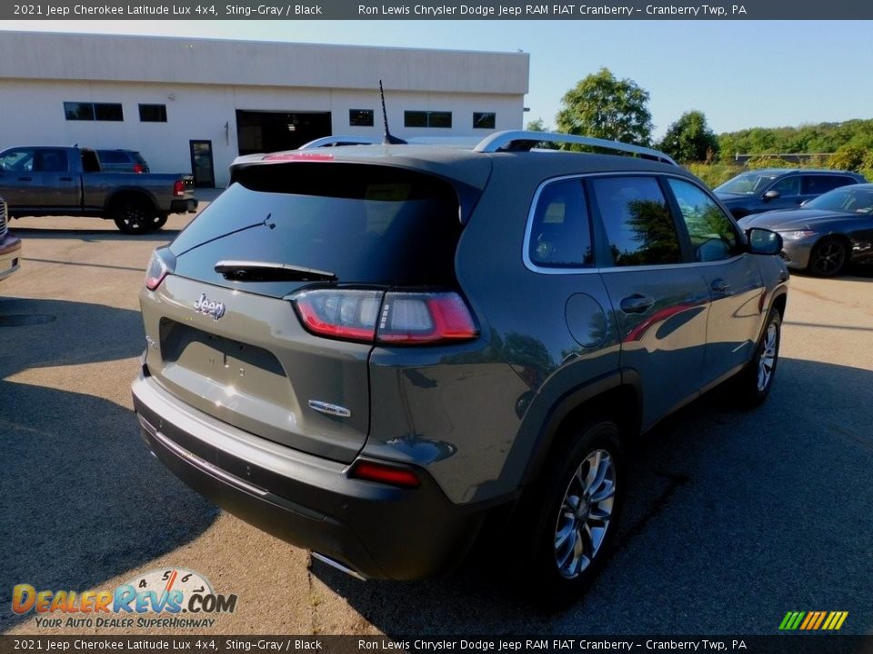 2021 Jeep Cherokee Latitude Lux 4x4 Sting-Gray / Black Photo #5