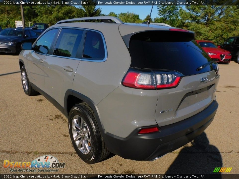 2021 Jeep Cherokee Latitude Lux 4x4 Sting-Gray / Black Photo #8