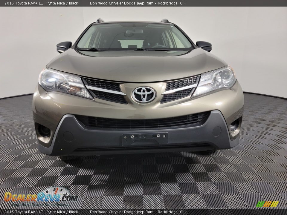 2015 Toyota RAV4 LE Pyrite Mica / Black Photo #4