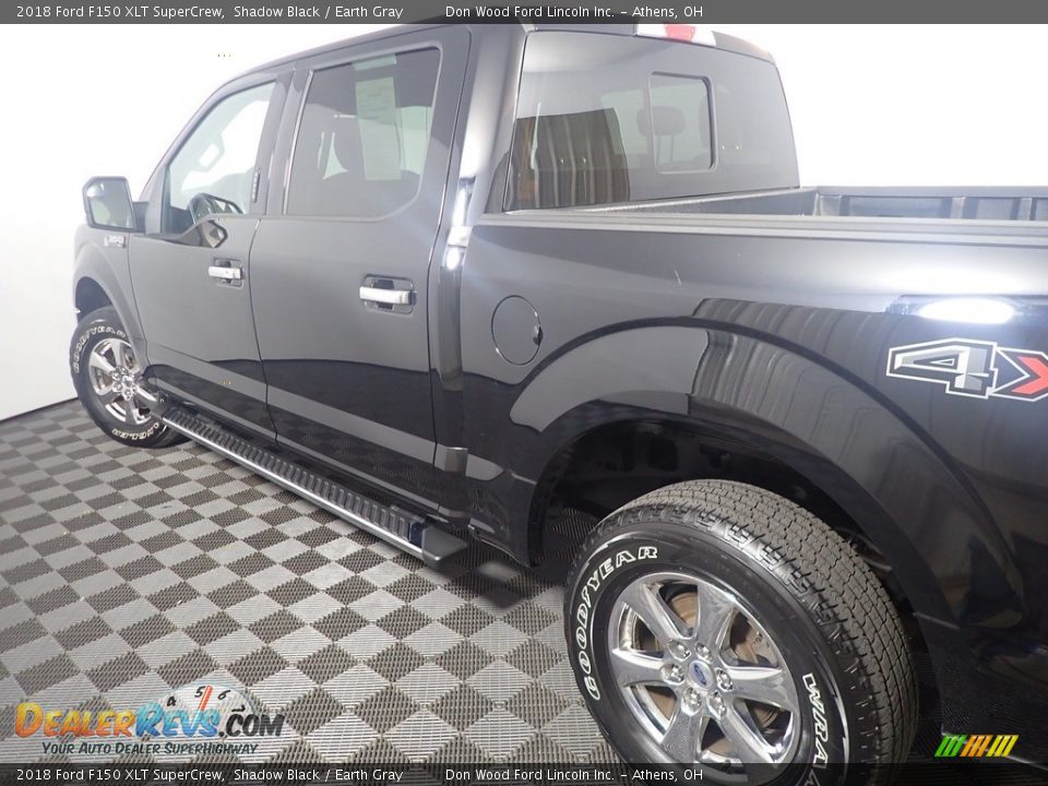 2018 Ford F150 XLT SuperCrew Shadow Black / Earth Gray Photo #18