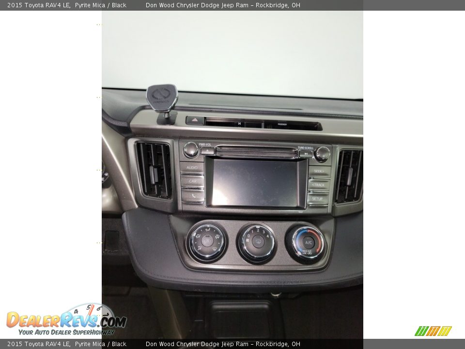 2015 Toyota RAV4 LE Pyrite Mica / Black Photo #22