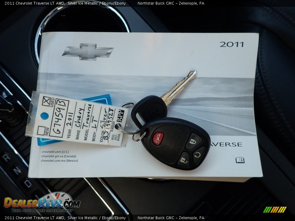 2011 Chevrolet Traverse LT AWD Silver Ice Metallic / Ebony/Ebony Photo #29