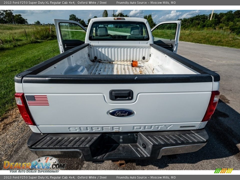 2013 Ford F250 Super Duty XL Regular Cab 4x4 Oxford White / Steel Photo #23