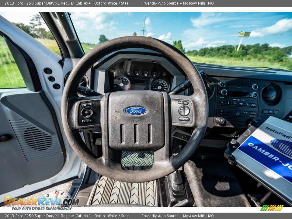 2013 Ford F250 Super Duty XL Regular Cab 4x4 Steering Wheel Photo #31