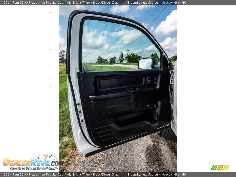 2014 Ram 2500 Tradesman Regular Cab 4x4 Bright White / Black/Diesel Gray Photo #21