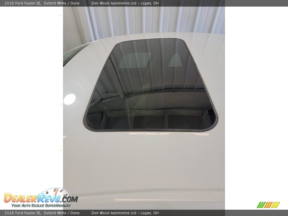 2016 Ford Fusion SE Oxford White / Dune Photo #4