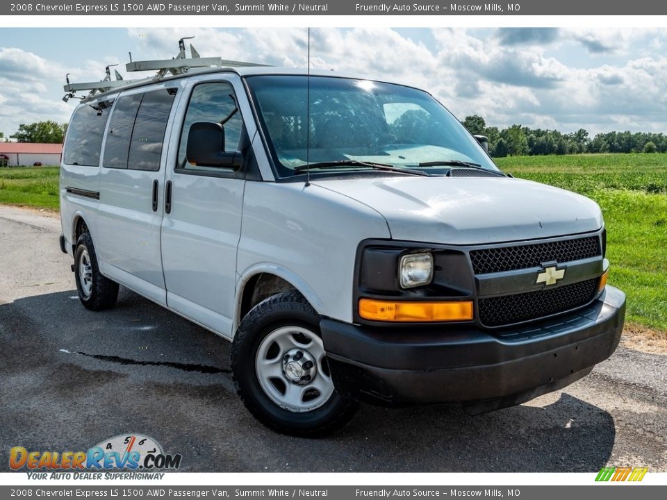 Front 3/4 View of 2008 Chevrolet Express LS 1500 AWD Passenger Van Photo #1