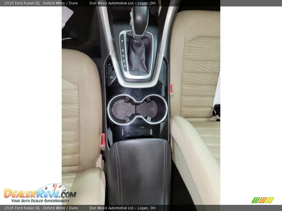 2016 Ford Fusion SE Oxford White / Dune Photo #22