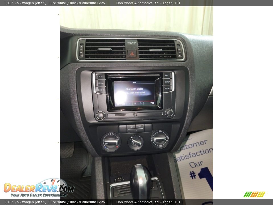 2017 Volkswagen Jetta S Pure White / Black/Palladium Gray Photo #19
