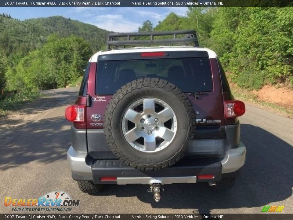 2007 Toyota FJ Cruiser 4WD Black Cherry Pearl / Dark Charcoal Photo #10