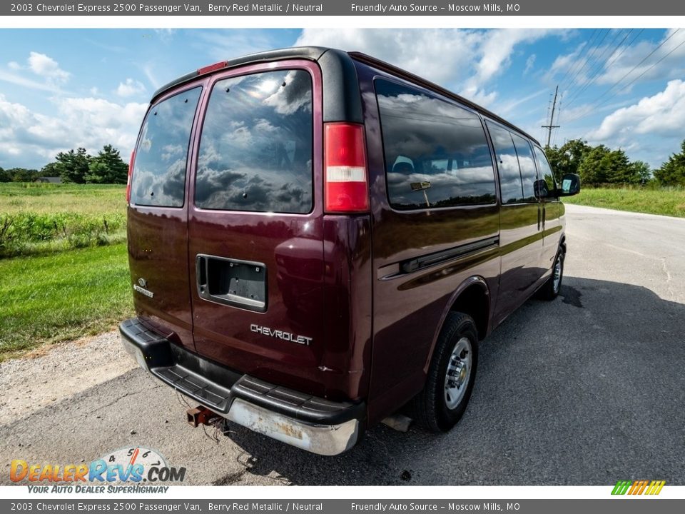 2003 Chevrolet Express 2500 Passenger Van Berry Red Metallic / Neutral Photo #4