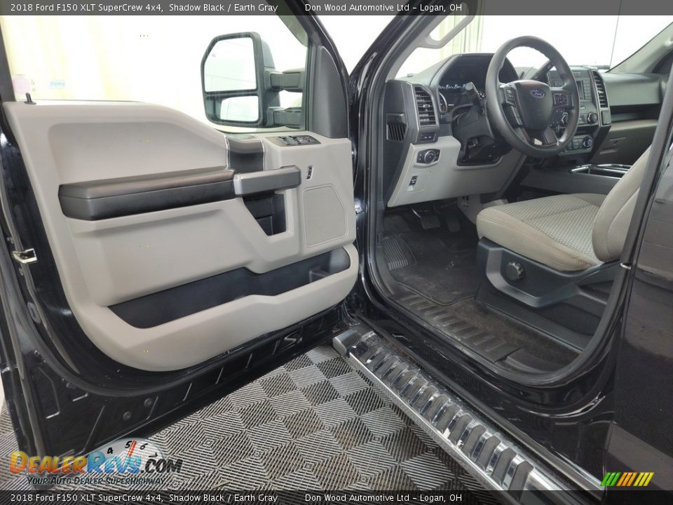 2018 Ford F150 XLT SuperCrew 4x4 Shadow Black / Earth Gray Photo #9