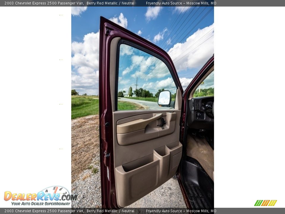 Door Panel of 2003 Chevrolet Express 2500 Passenger Van Photo #21