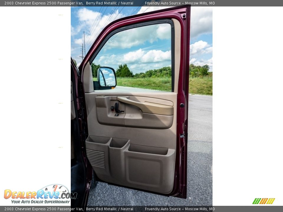 Door Panel of 2003 Chevrolet Express 2500 Passenger Van Photo #27