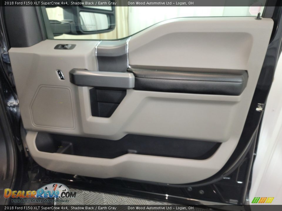 2018 Ford F150 XLT SuperCrew 4x4 Shadow Black / Earth Gray Photo #24