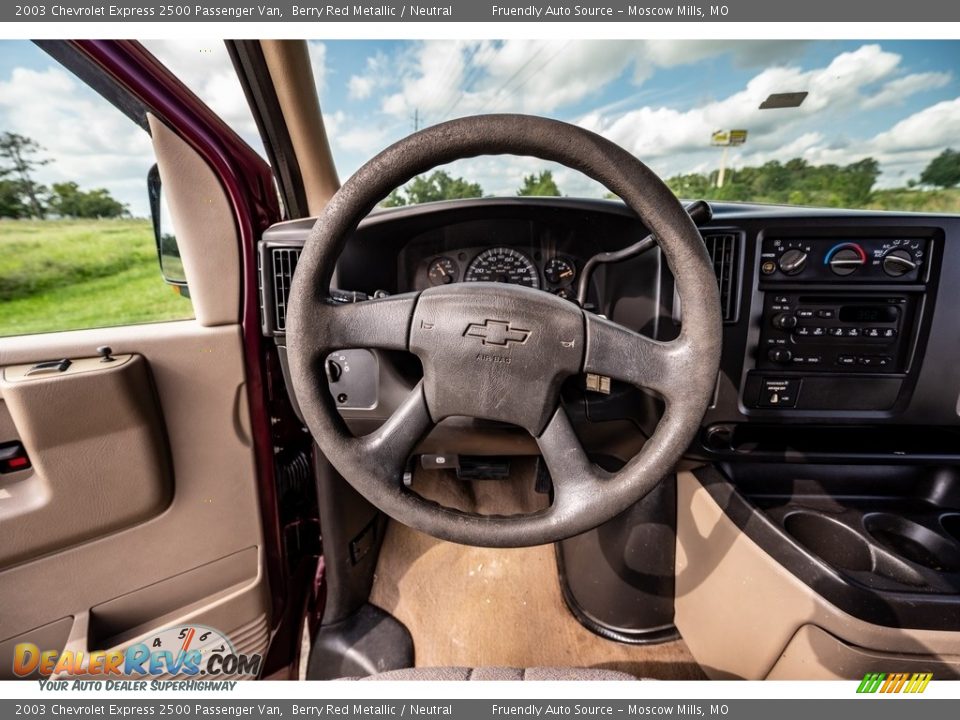 2003 Chevrolet Express 2500 Passenger Van Berry Red Metallic / Neutral Photo #33