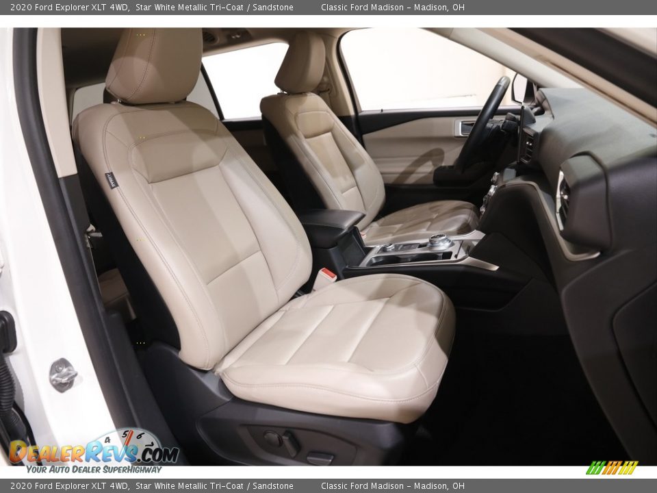 2020 Ford Explorer XLT 4WD Star White Metallic Tri-Coat / Sandstone Photo #16