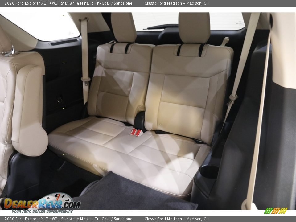 2020 Ford Explorer XLT 4WD Star White Metallic Tri-Coat / Sandstone Photo #19