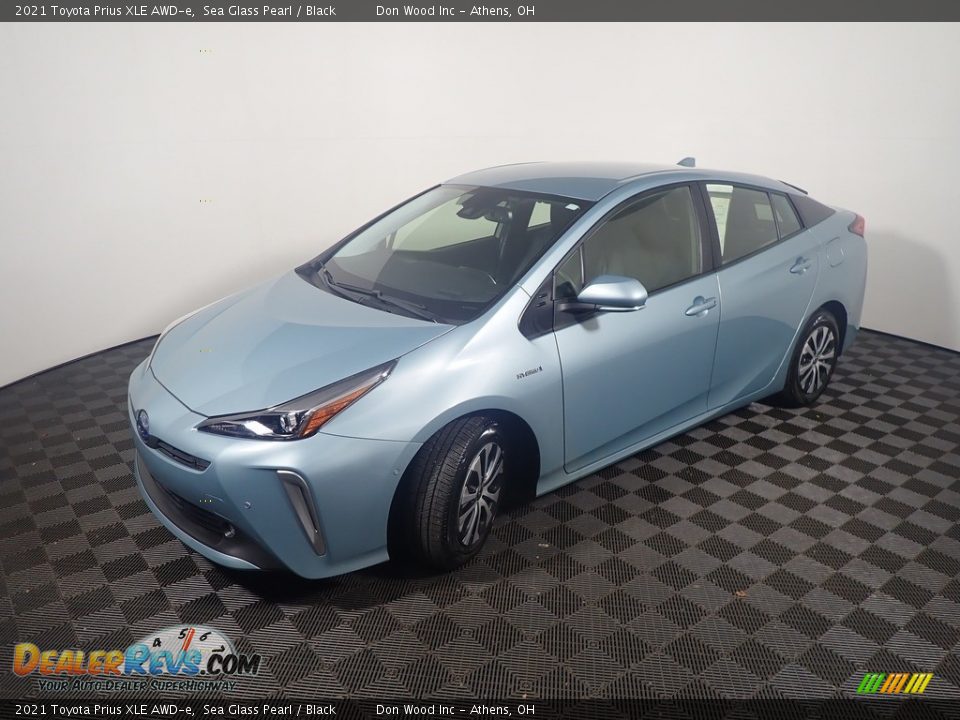 2021 Toyota Prius XLE AWD-e Sea Glass Pearl / Black Photo #10