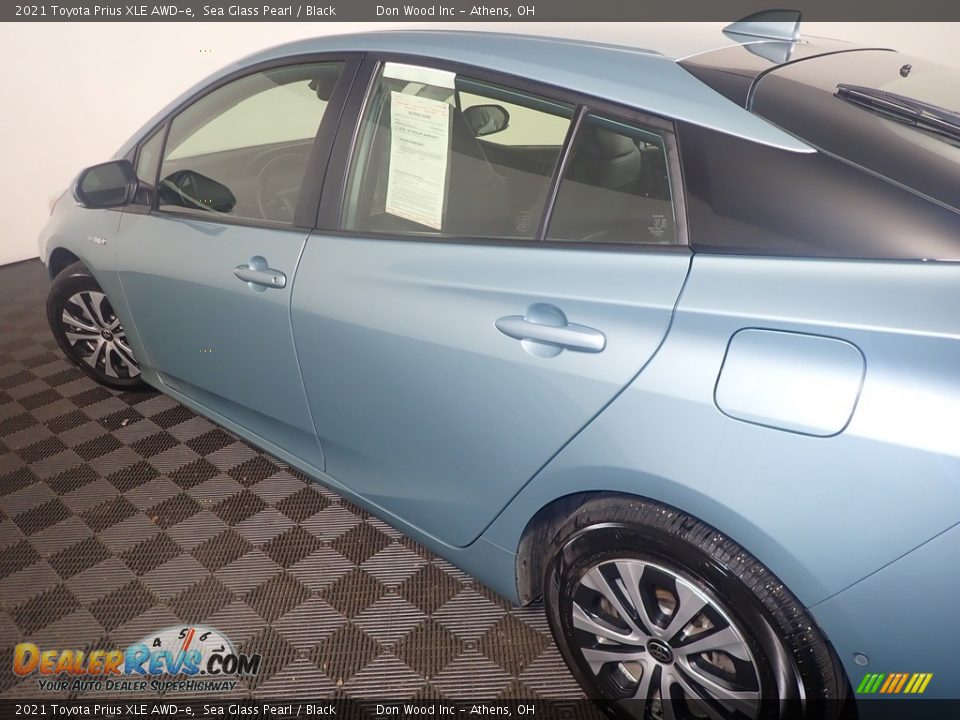2021 Toyota Prius XLE AWD-e Sea Glass Pearl / Black Photo #19