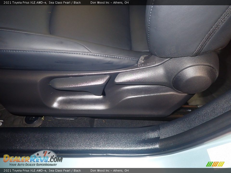 2021 Toyota Prius XLE AWD-e Sea Glass Pearl / Black Photo #24