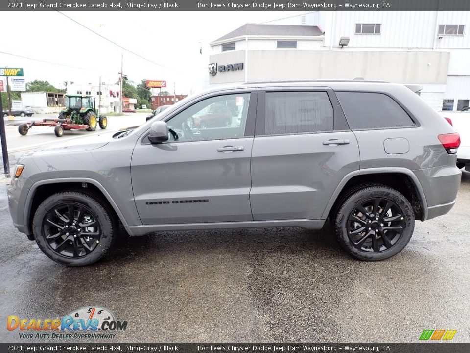 2021 Jeep Grand Cherokee Laredo 4x4 Sting-Gray / Black Photo #2