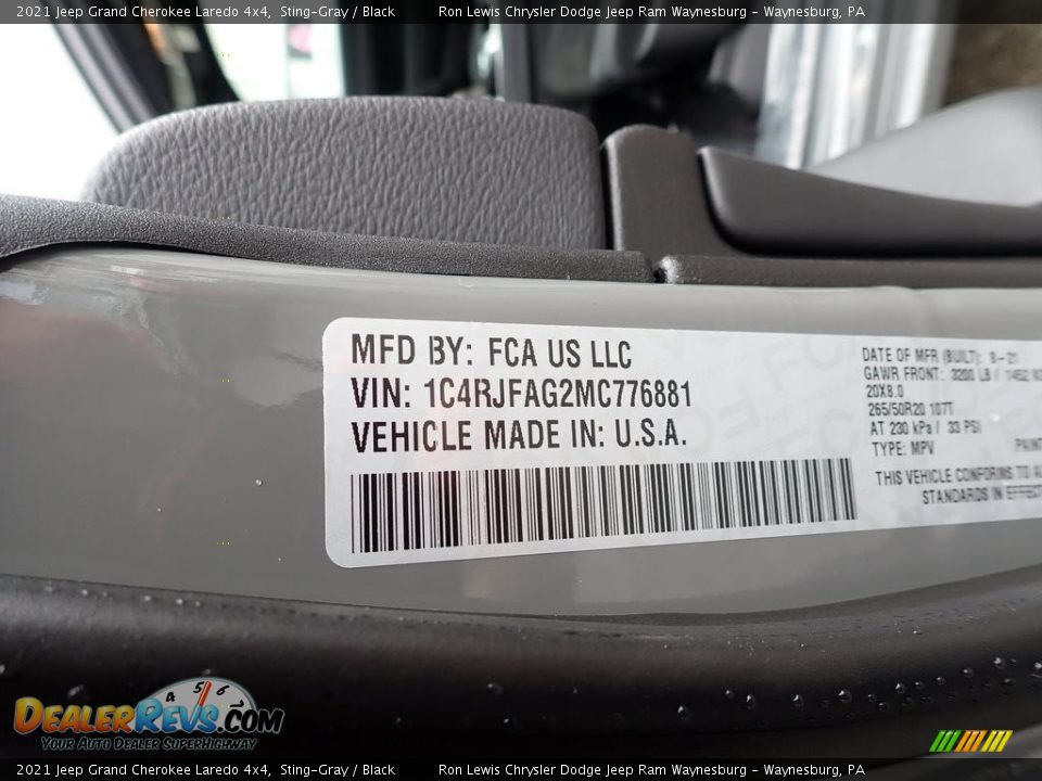 2021 Jeep Grand Cherokee Laredo 4x4 Sting-Gray / Black Photo #15