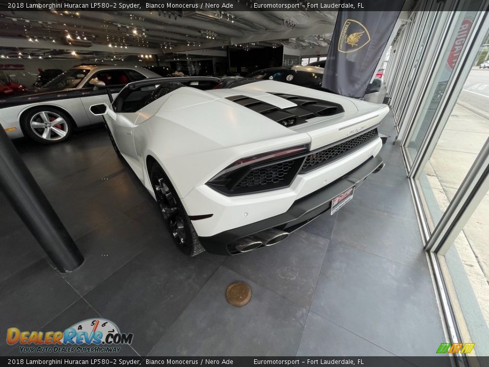 2018 Lamborghini Huracan LP580-2 Spyder Bianco Monocerus / Nero Ade Photo #9