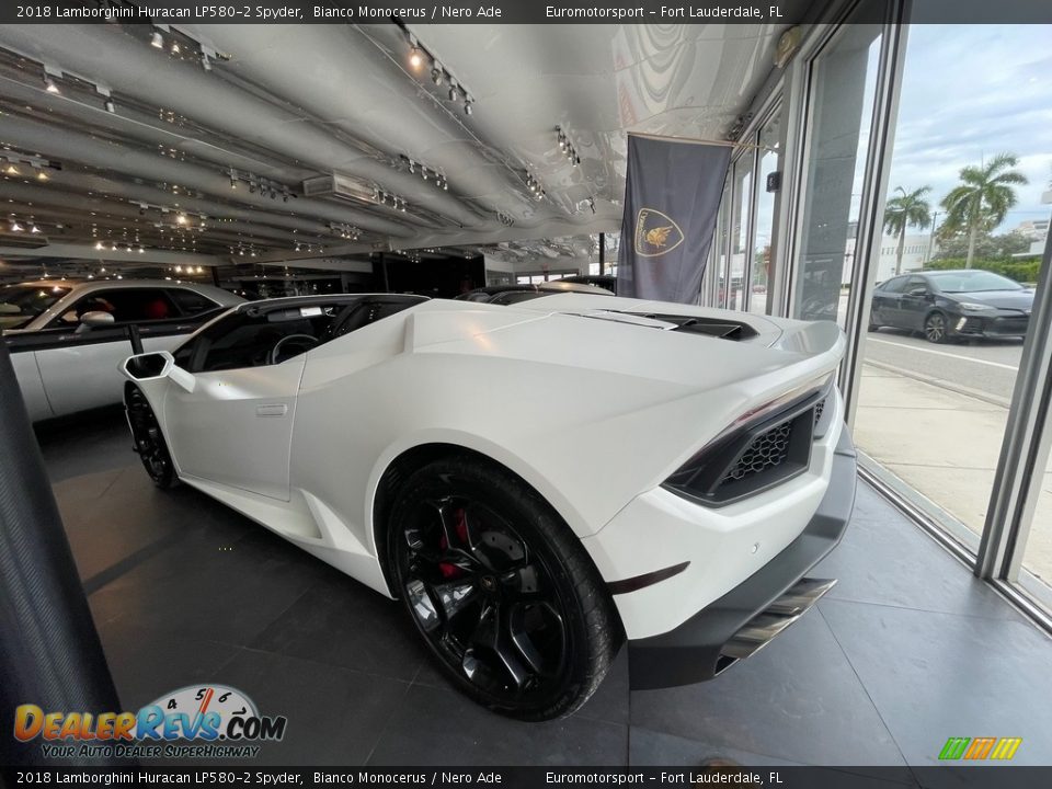 2018 Lamborghini Huracan LP580-2 Spyder Bianco Monocerus / Nero Ade Photo #12