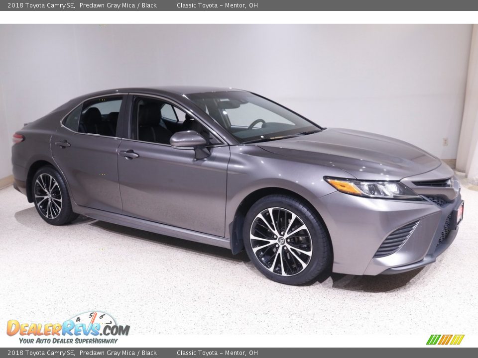 2018 Toyota Camry SE Predawn Gray Mica / Black Photo #1