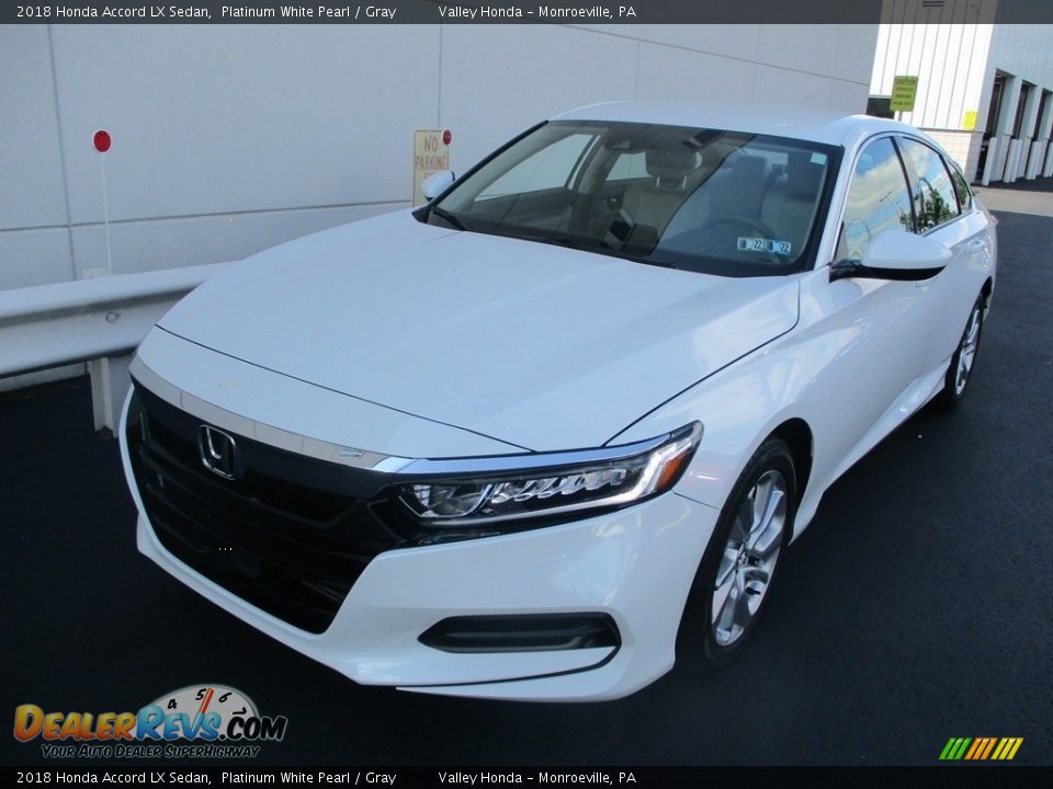 2018 Honda Accord LX Sedan Platinum White Pearl / Gray Photo #9