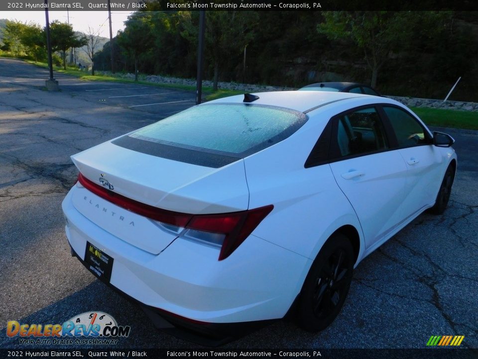 2022 Hyundai Elantra SEL Quartz White / Black Photo #2