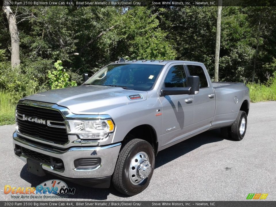Front 3/4 View of 2020 Ram 3500 Big Horn Crew Cab 4x4 Photo #3