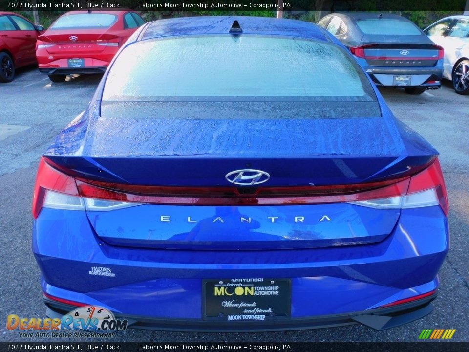 2022 Hyundai Elantra SEL Blue / Black Photo #3