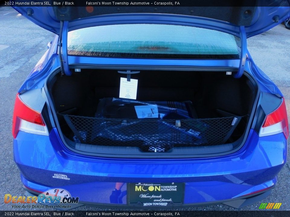 2022 Hyundai Elantra SEL Blue / Black Photo #4