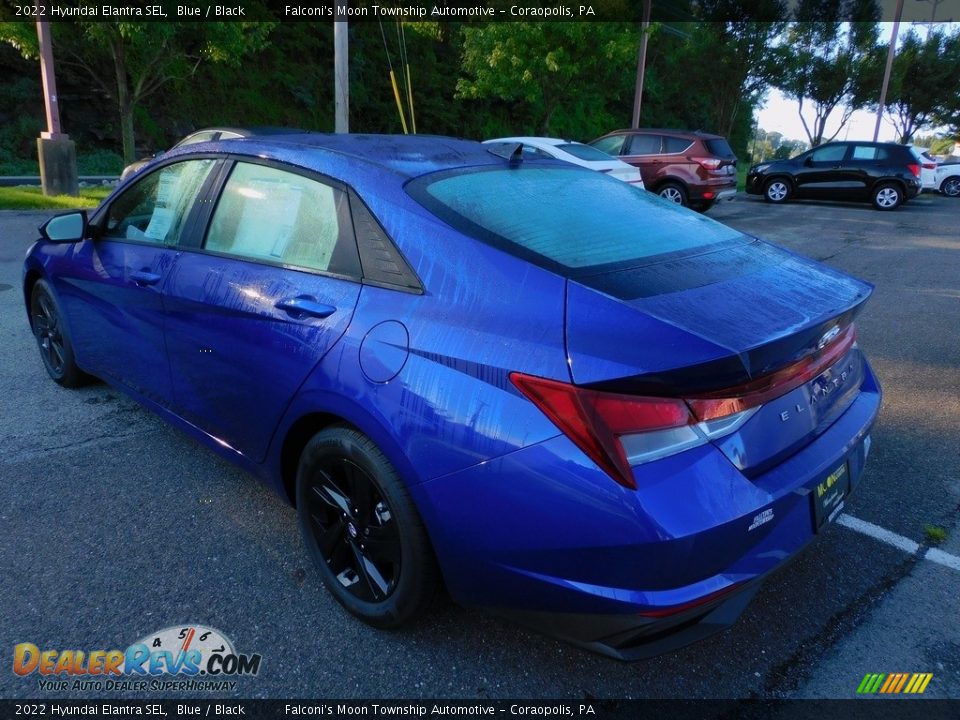 2022 Hyundai Elantra SEL Blue / Black Photo #5