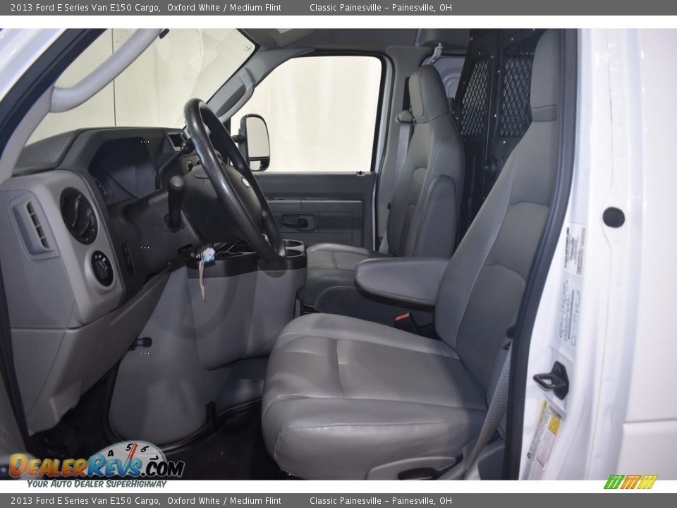 2013 Ford E Series Van E150 Cargo Oxford White / Medium Flint Photo #7