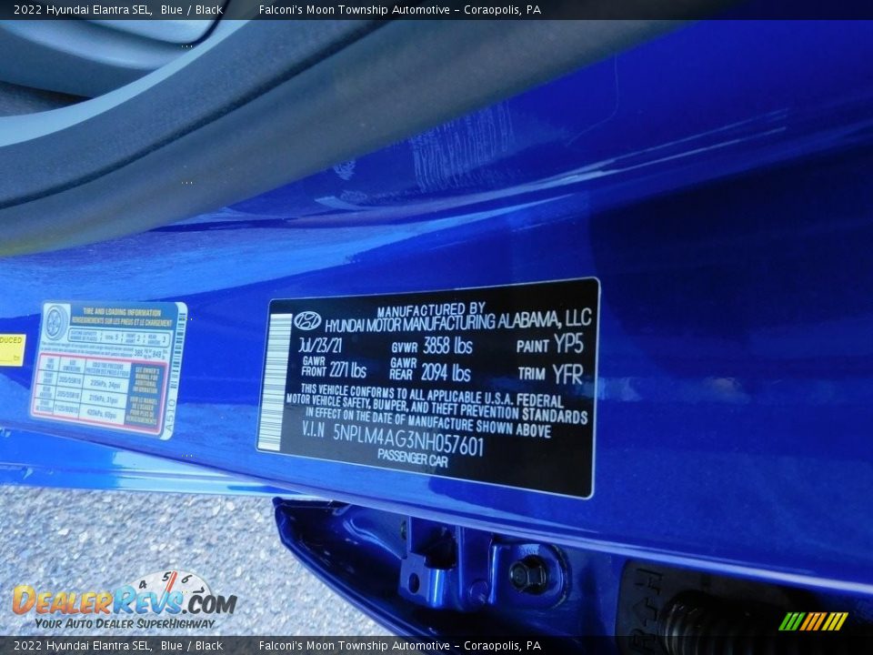 2022 Hyundai Elantra SEL Blue / Black Photo #20