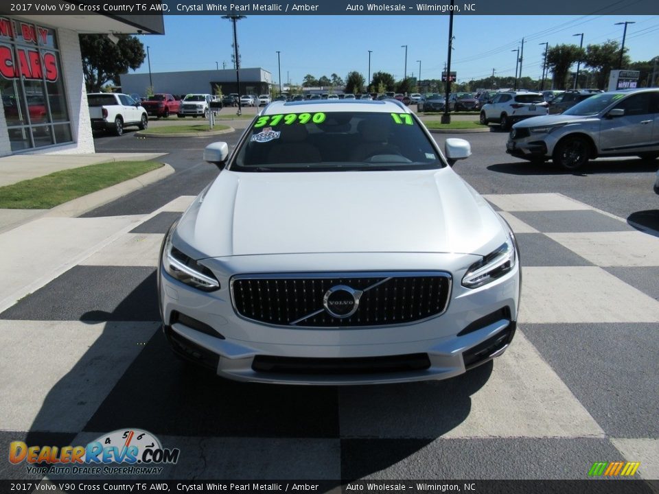 2017 Volvo V90 Cross Country T6 AWD Crystal White Pearl Metallic / Amber Photo #2